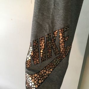 Grey nike leggings